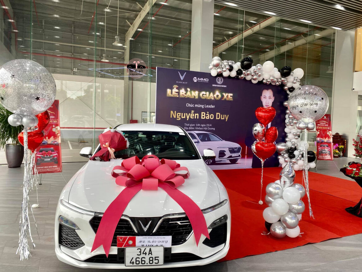 Nơ trang trí xe hơi leader