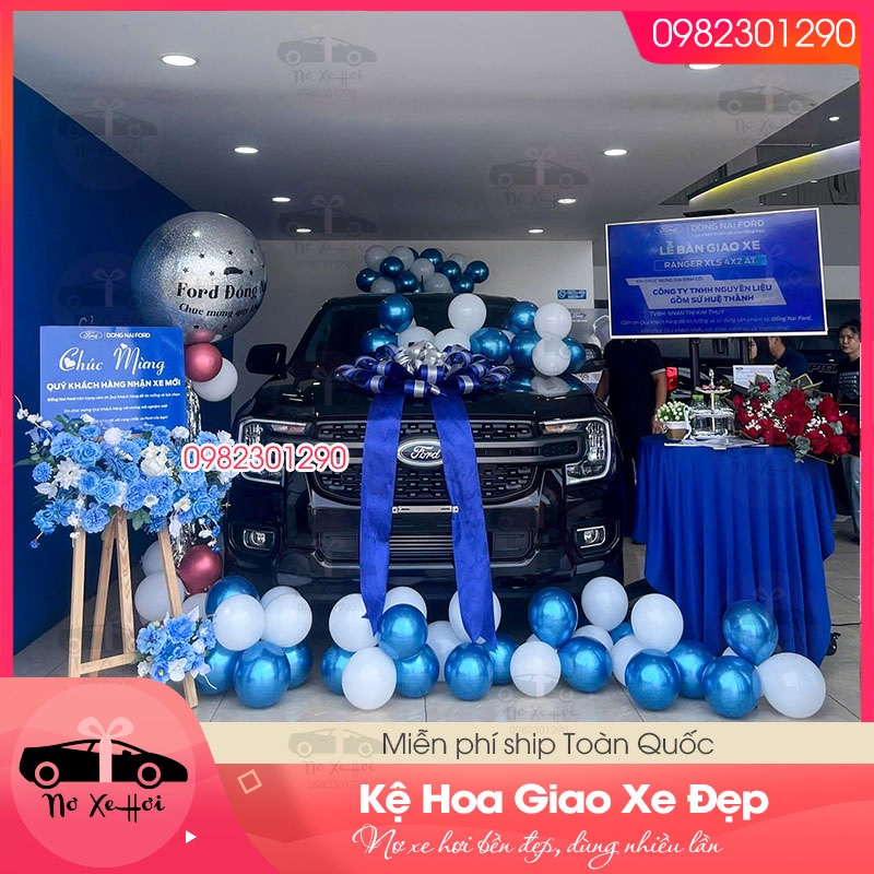 Kệ hoa lụa bàn giao xe hơi